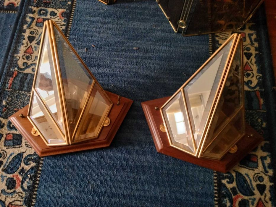 Dois apliques de parede