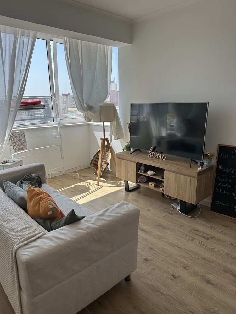 Aluga-se Quarto em Apartamento Acolhedor — Exclusivo para Rapariga
