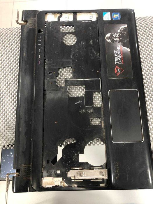 Верхний корпус Sony VAIO SVE118ECW SVE151 4FHK5PHN0003A271 REV: 3A