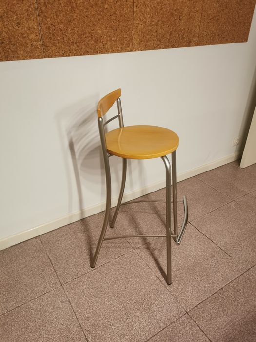 Cadeira alta para ilha ou bar