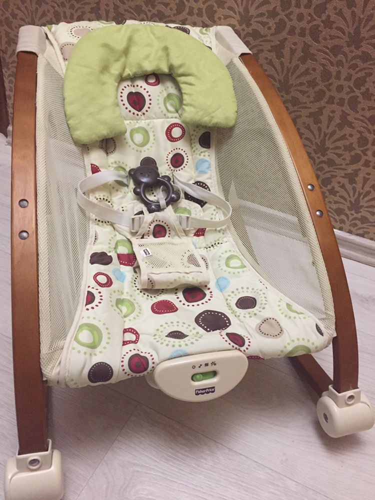 Качалка шезлонг Fisher Price