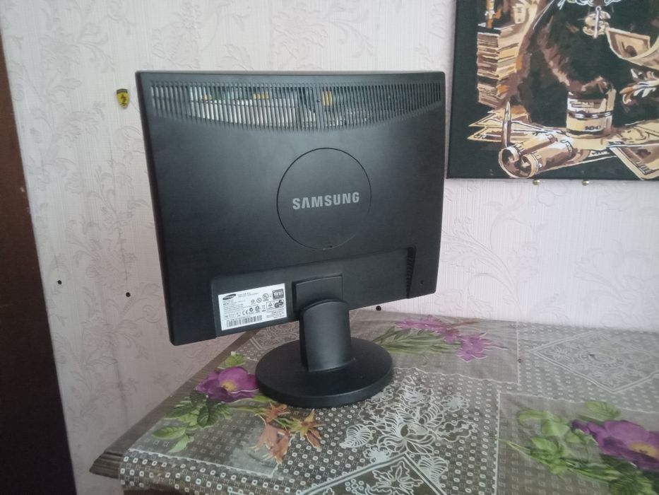 Монитор samsung 2008г