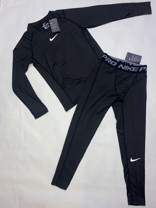 Комплект термобілизни Nike Pro Combat (M,L розмір)