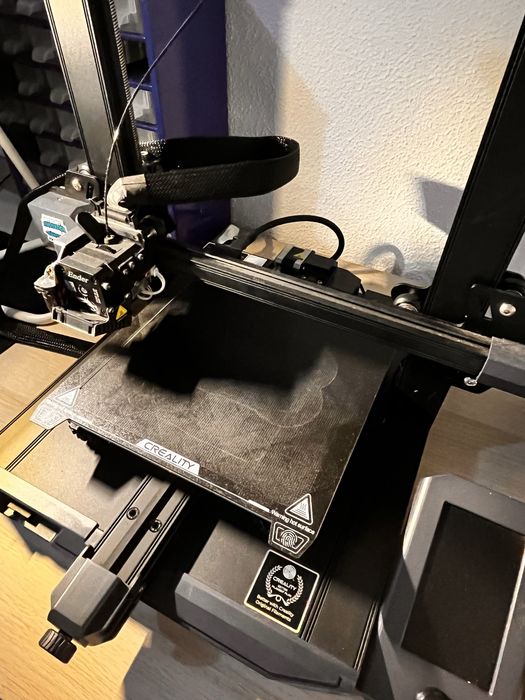 Impressora 3D Creality Ender3 S1 em perfeito estado.