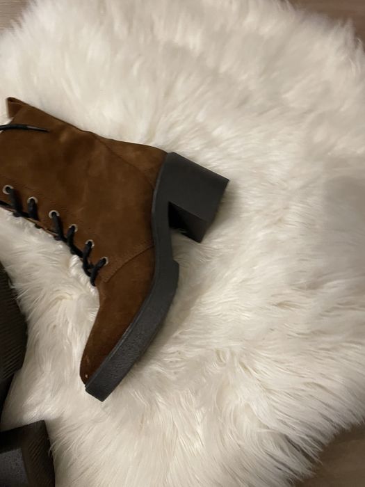 ТЕРМІНОВО Ботильйони чобітки ботинки Fly London