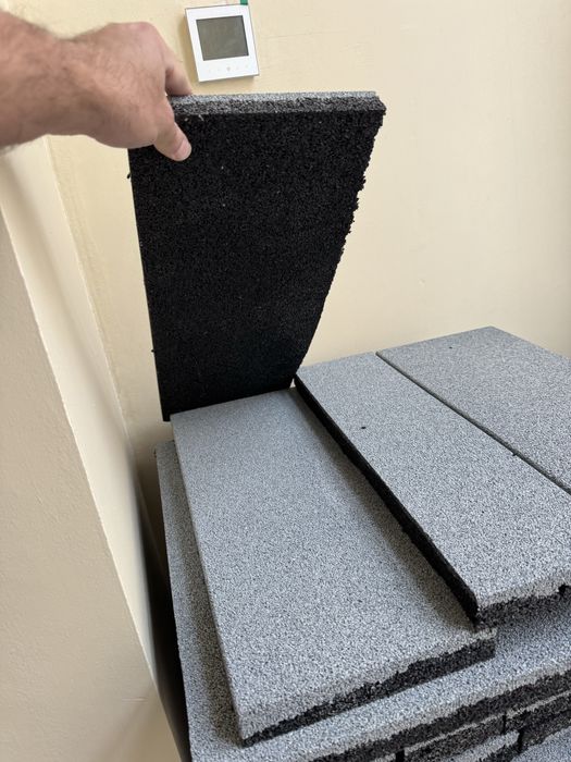 Гумове покриття. Гума для тренажерного залу