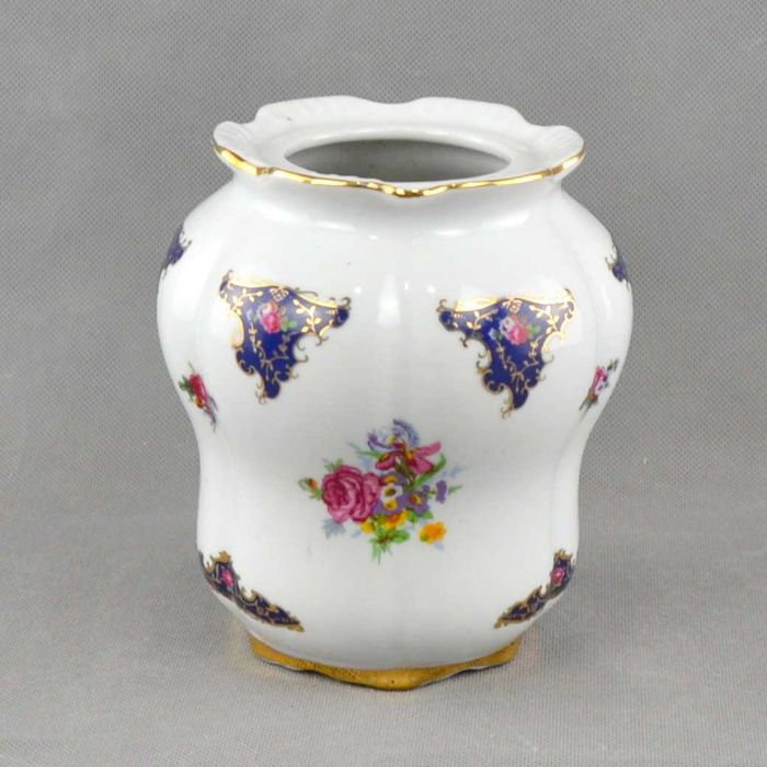 Jarra em Porcelana Lis – T. Limoges