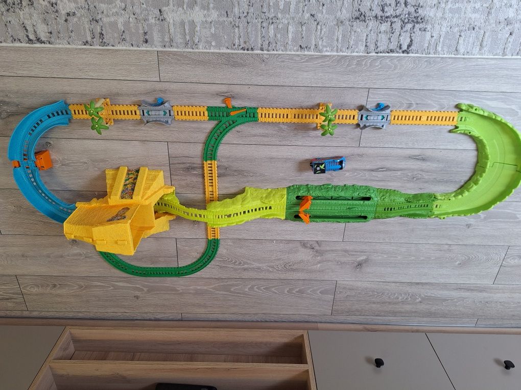 Kolejka tor Tomek I Przyjaciele ucieczka z dżungli turboskok Fisher-Pr