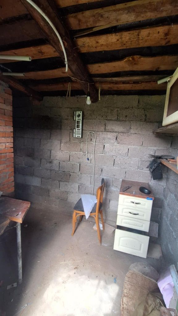 Продається дачний будинок в с. Ташки кооператив ,, Сад '', є світло.