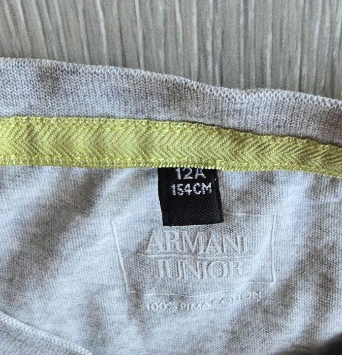 T-shirt Armani Junior 12 anos