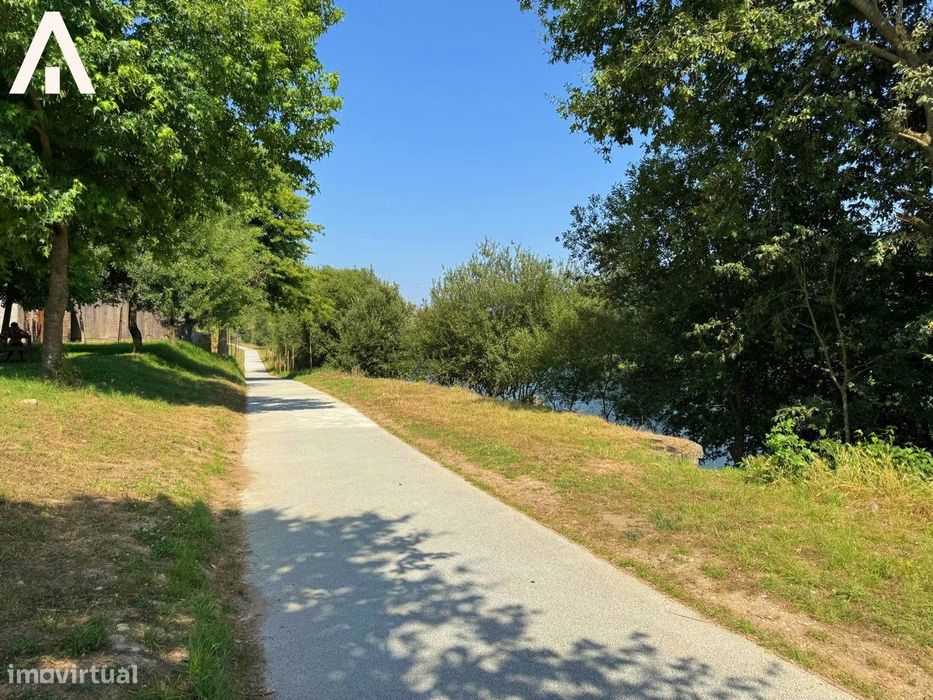 Lote em V.F.S. Martinho