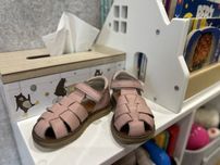 Босоніжки для дівчинки шкіряні