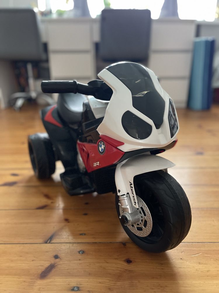 Motor BMW na akumulator