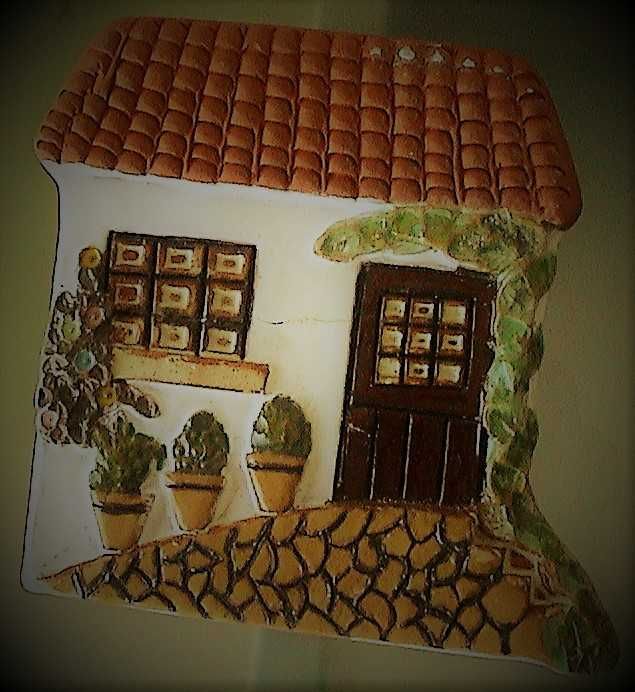 CASAS-miniaturas-p/pendurar)-Preço é das 11 peças. Portes incluídos