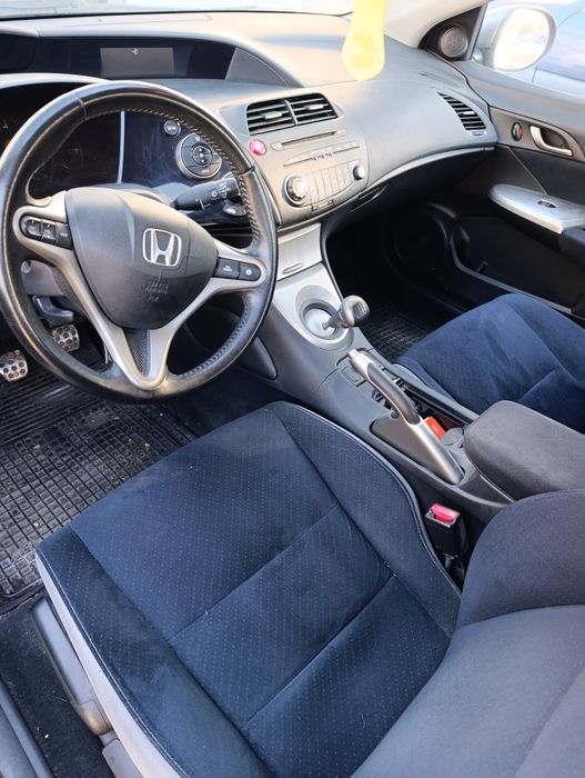 Honda Civic 1.4 impecável
