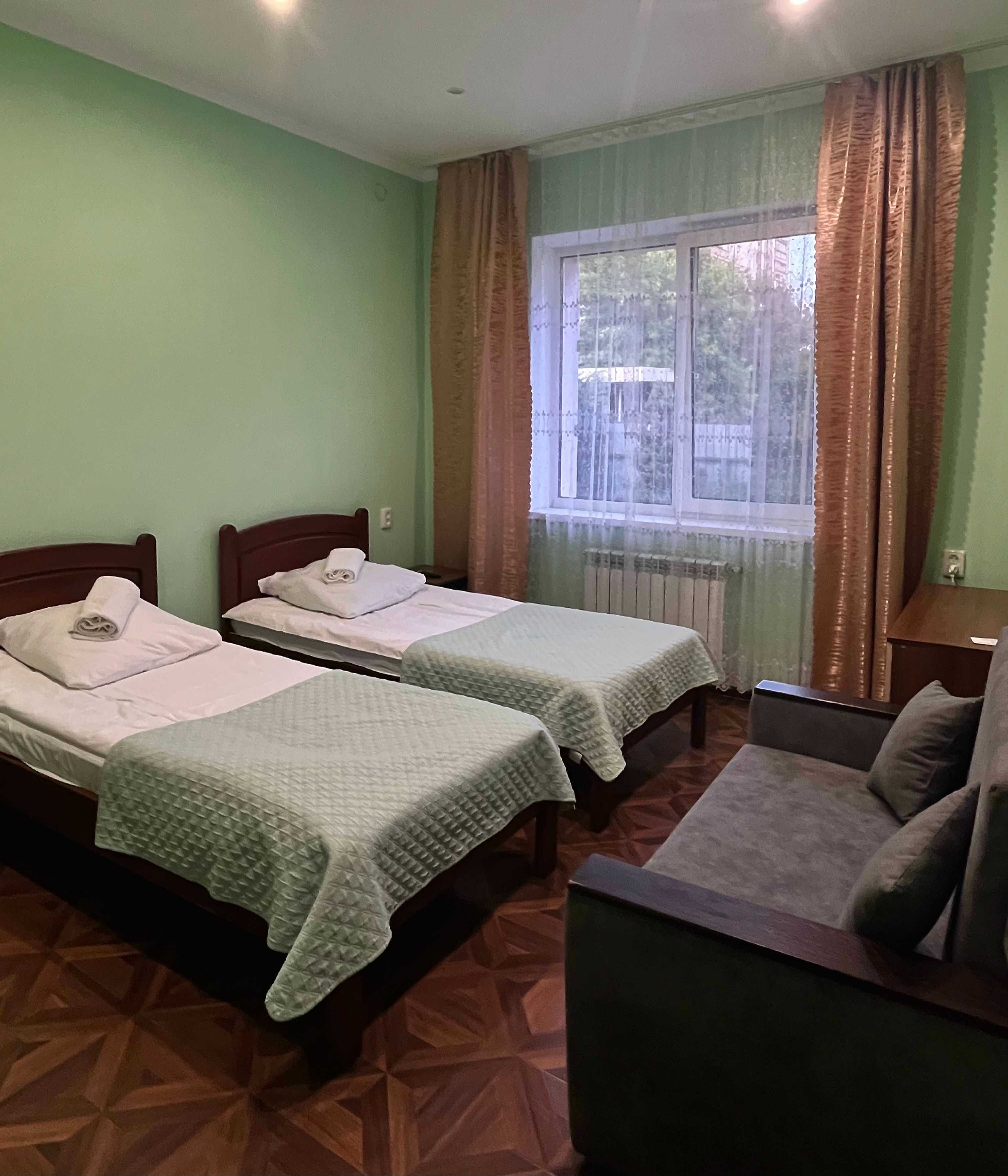 Подобово  квартира, кімната, будинок.