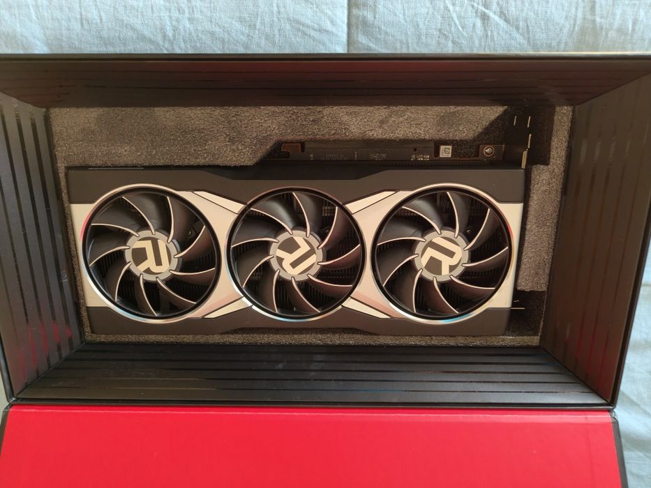 AMD Radeon RX 6800 XT