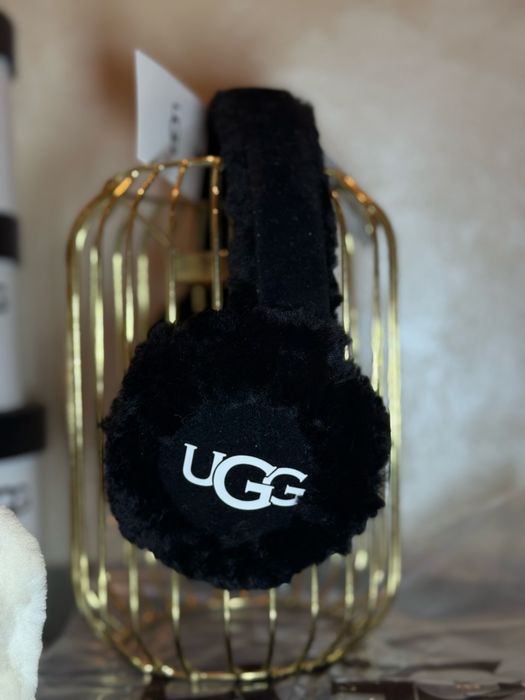 Навушники з овчини Ugg без коробки . Зіп пакет тренд 2025