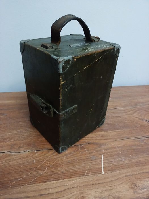 Niwelator pzo optyczny PRL NI 7