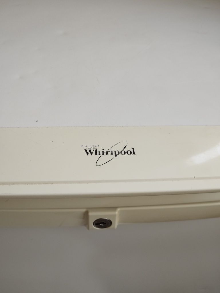 Морозильна камера скриня Whirlpool AFG  5220 C/H