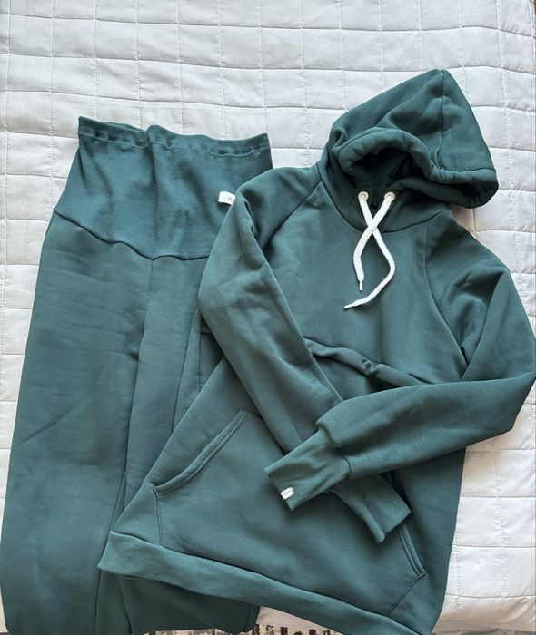 Спортивний костюм для вагітних і годуючих мам