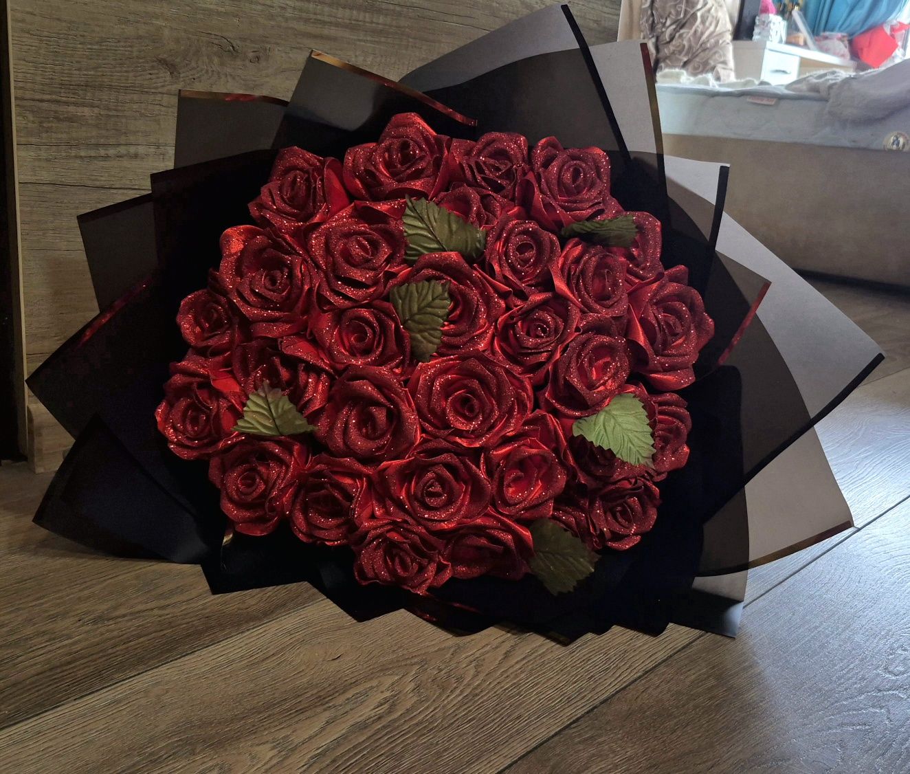 Розы из атлсаных лент