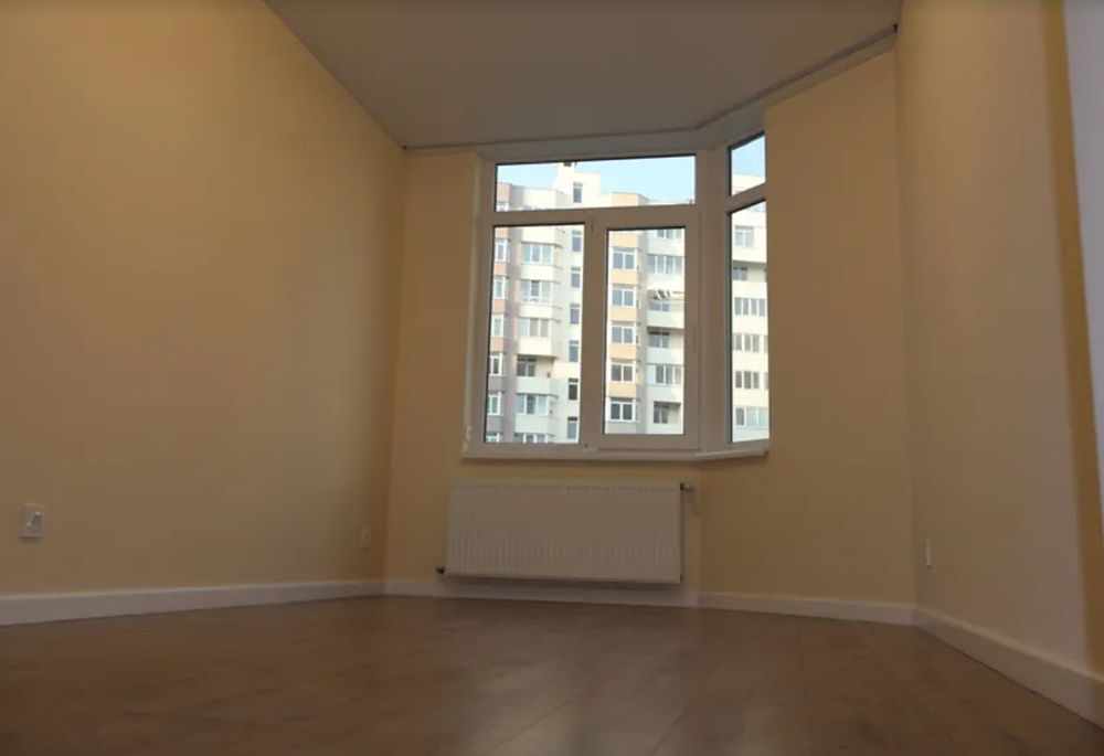 Продаж 2к квартири 51.1 кв. м на вул. Київська