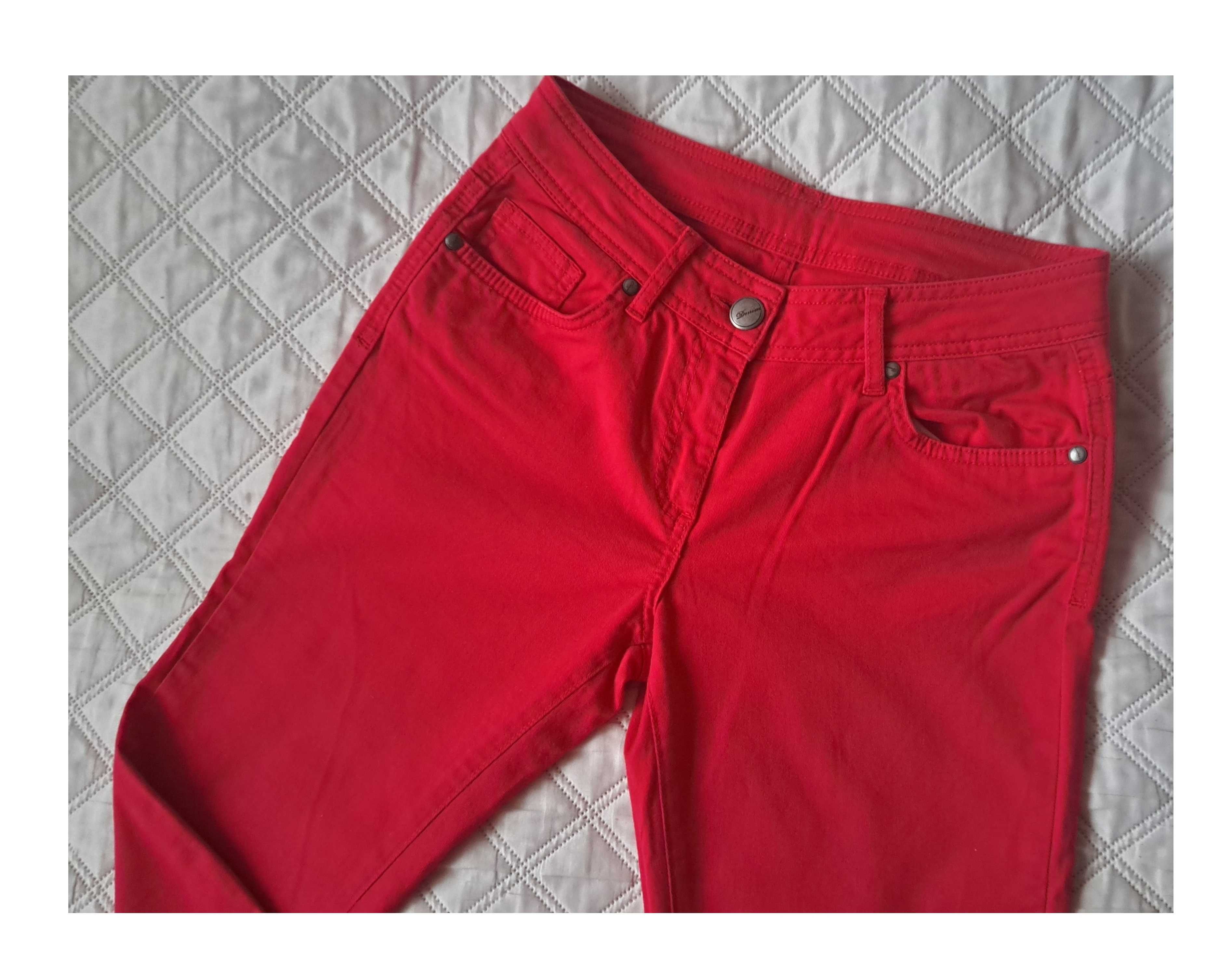 Czerwone spodnie jeansy skinny F&F