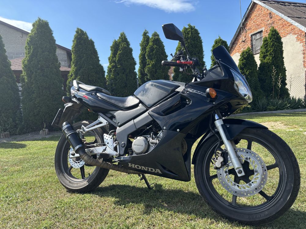 Honda CBR 125R 15km