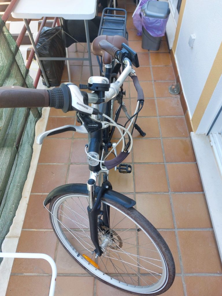 Vendo Bicicleta Eléctrica Btwin Adulto com acessórios