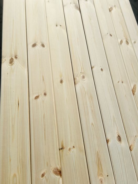 Deska elewacyjna sosna skandynawska 19x129 pióro- wpust