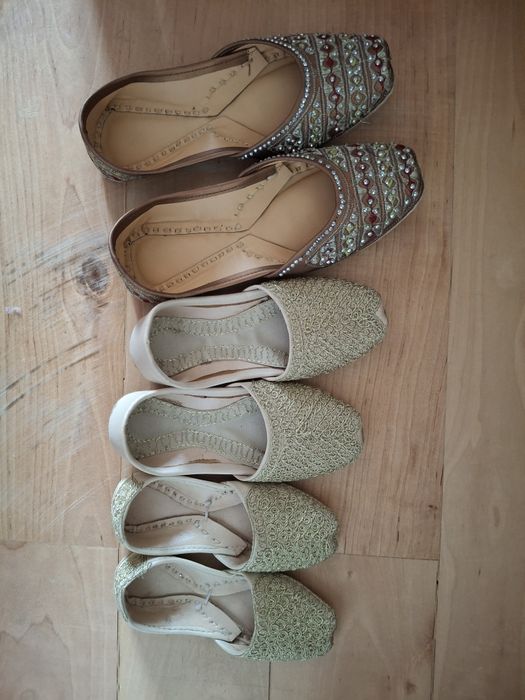 Sprzedam baletki skórzane, hinduskie