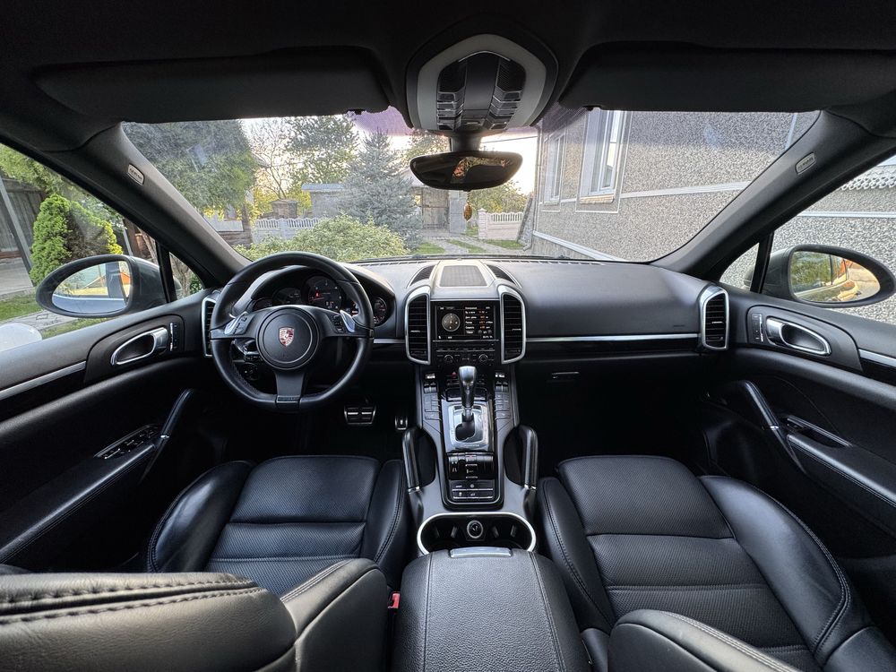Porsche Cayenne 2011р