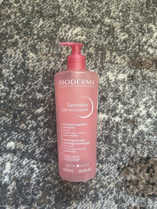 Подарунок гель bioderma sensibio cleansing foaming gel для вмивання