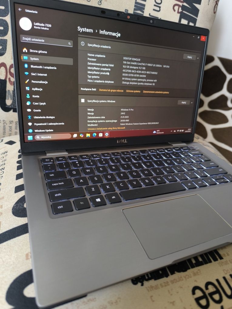 Laptop DELL Latitude 7320, i7 11- gen, 16 GB DDR4, 256GB SSD