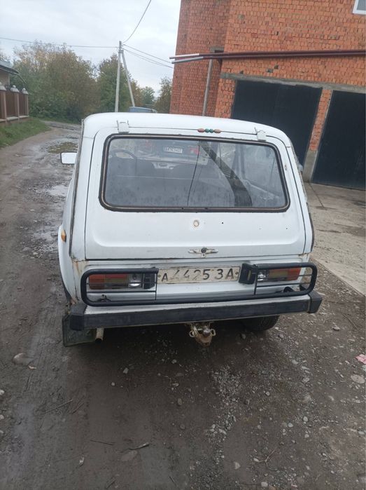 Продам ниву 2121