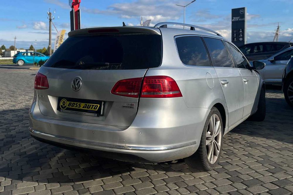Volkswagen Passat 2011