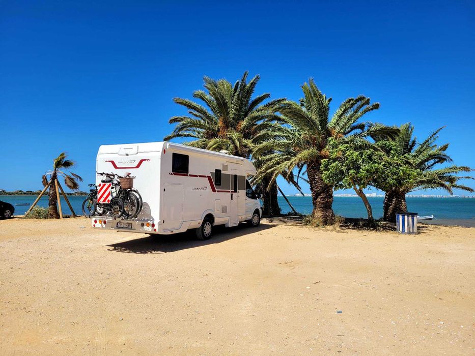 Wynajem kampera RollerTeam 5os 170KM automat klimatyzacja 4x rowery