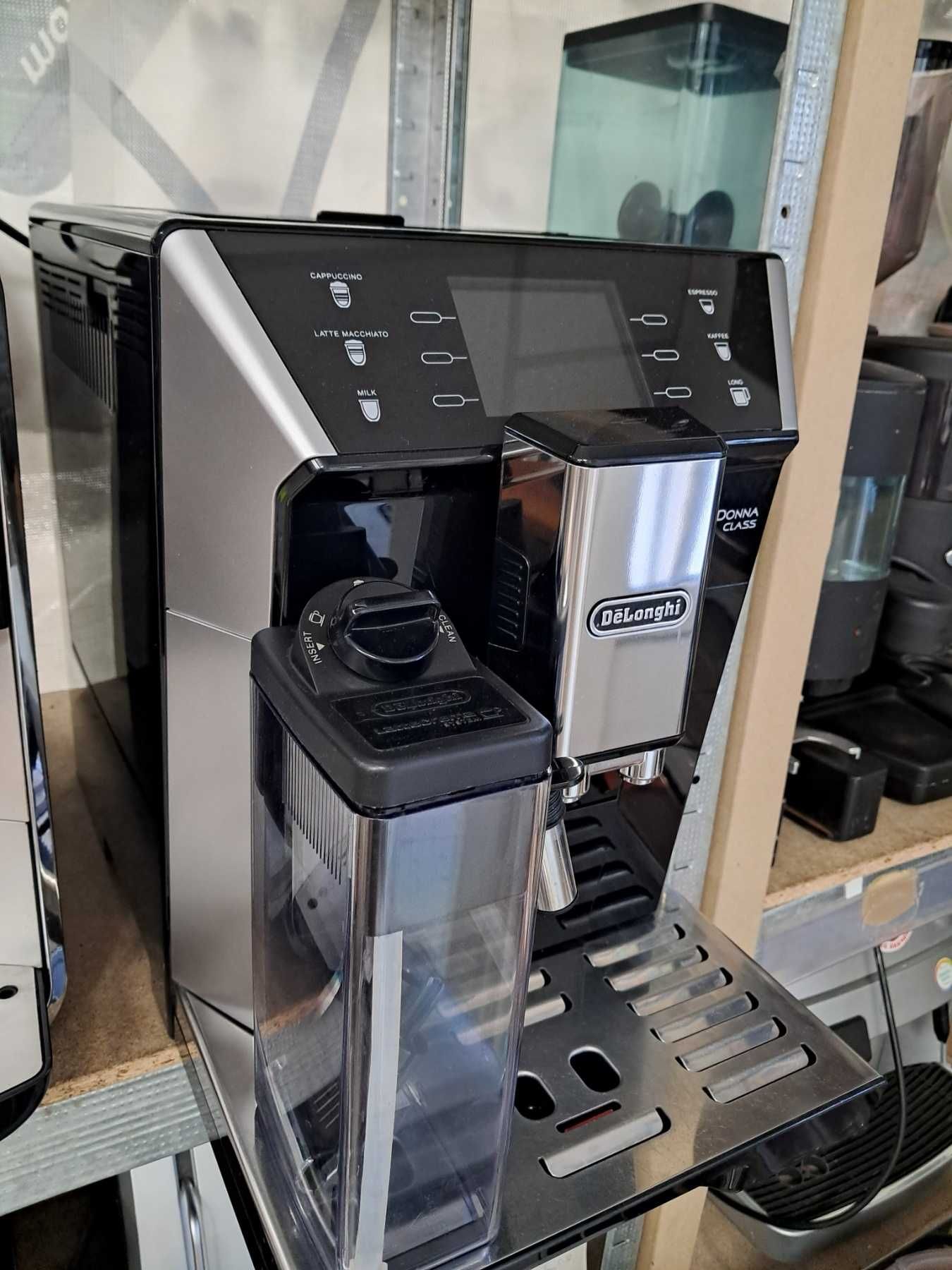 Кавомашина Delonghi PrimaDonna Class