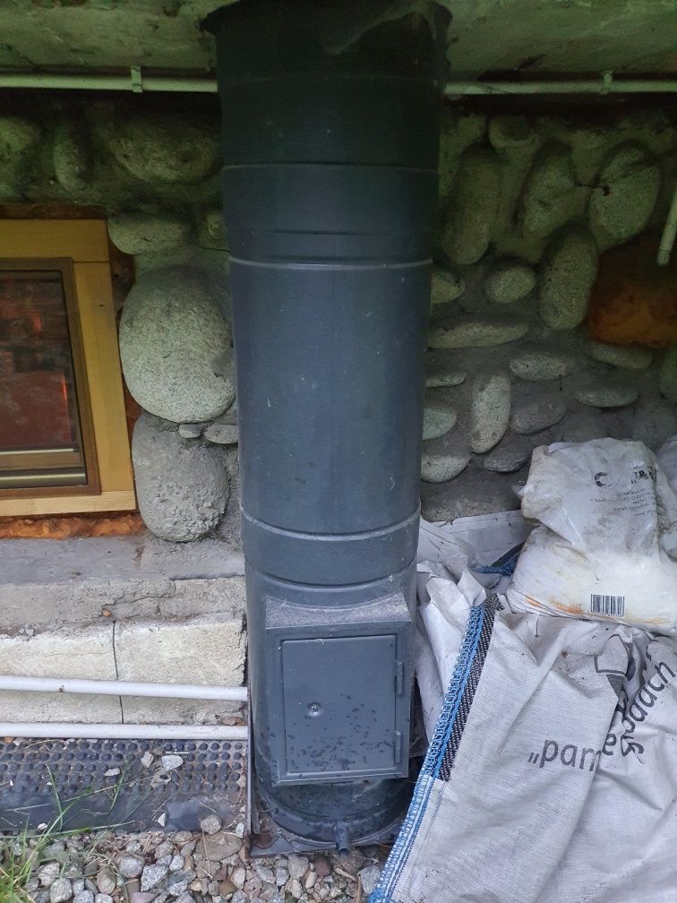 Piec Ekologiczny na  pellet na wodę z kominem zewnętrznym