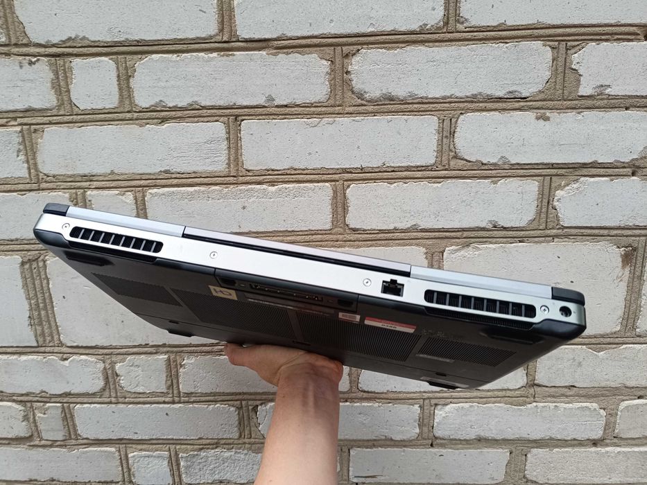 17.3" 6гб відеокарта, ноутбук DELL i7 7820HQ/32/1000gb/P3000 6gb