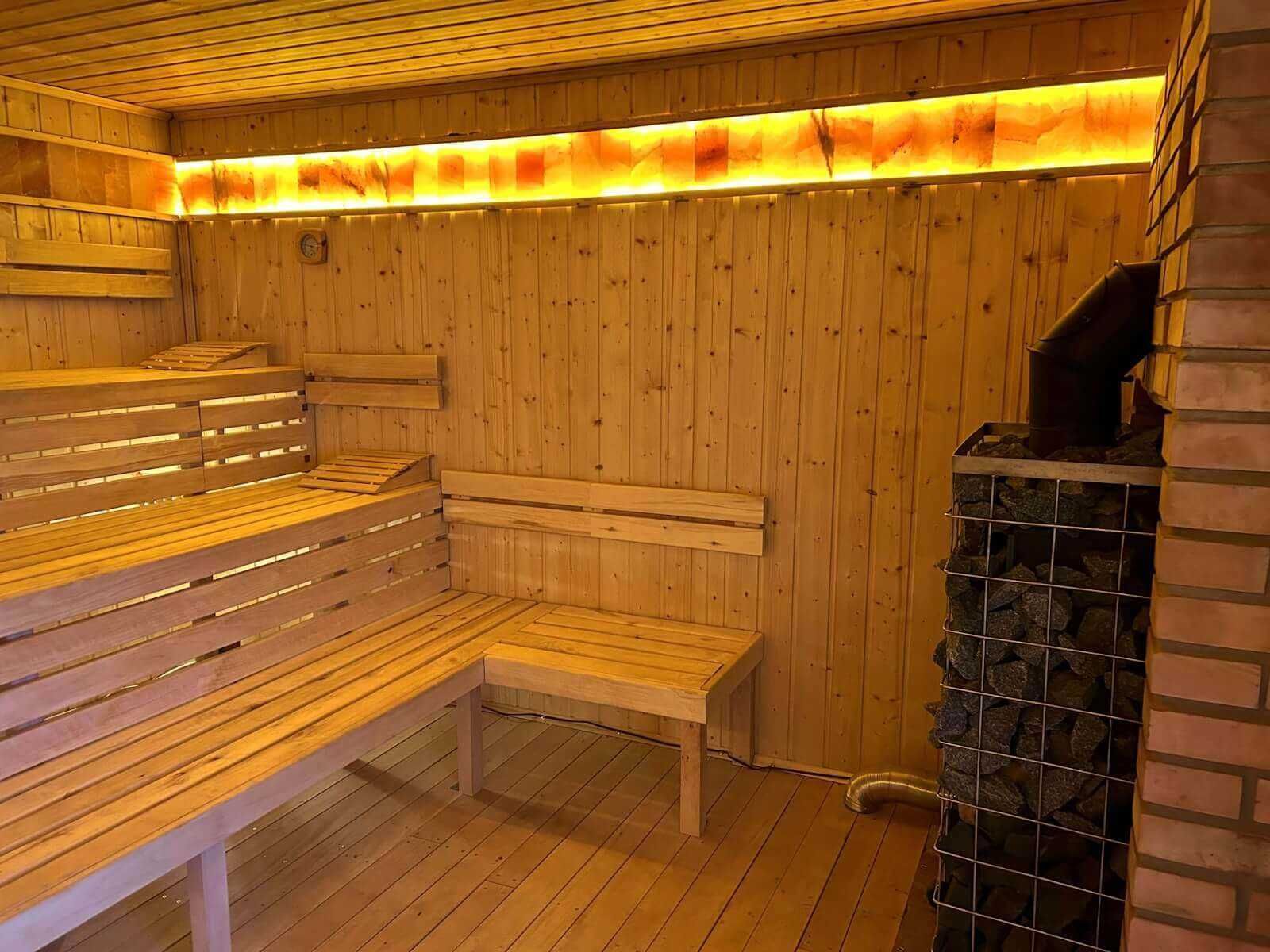 Domki Noclegi Bieszczady Solina Arłamów Polańczyk Ustrzyki Jacuzzi SPA