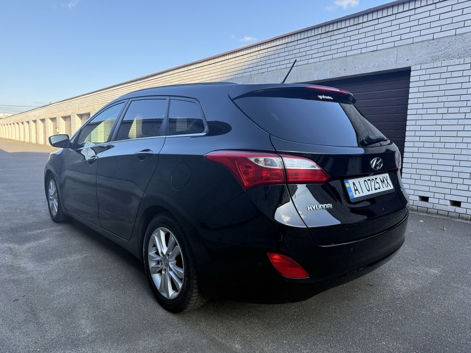 Hyundai i30 Wagon Black 2013