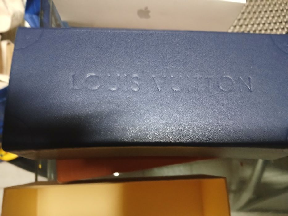 Óculos.      novos