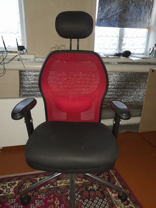 Кресло компьютерное, офисное.