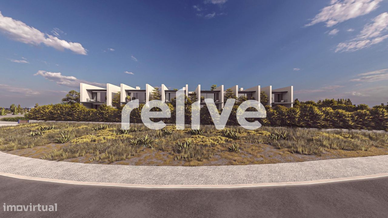 Novo Empreendimento em frente à Praia Grande de Porto Covo