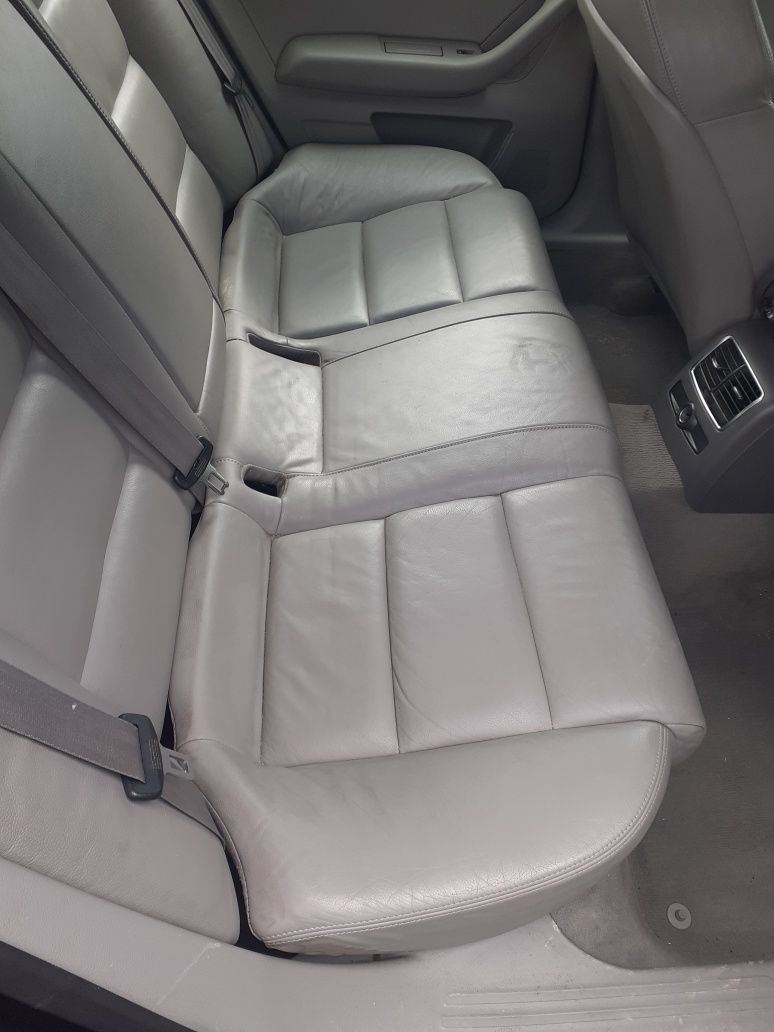 Audi a6 c6 siedzenie tył tylnie kanapa oparcie skóra szara siedlisko