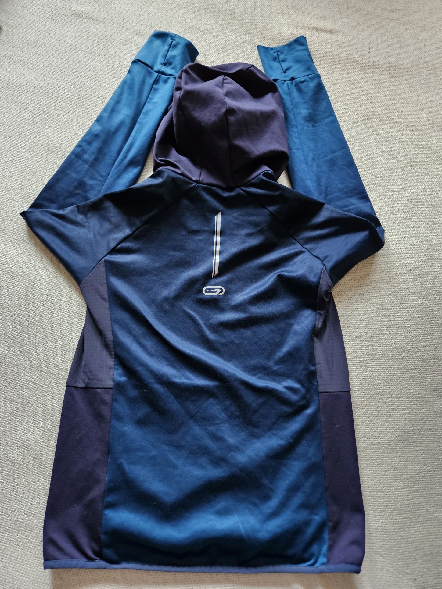 Ciepła bluza z kapturem, odzież termiczna firmy Kalenji rozm. 158