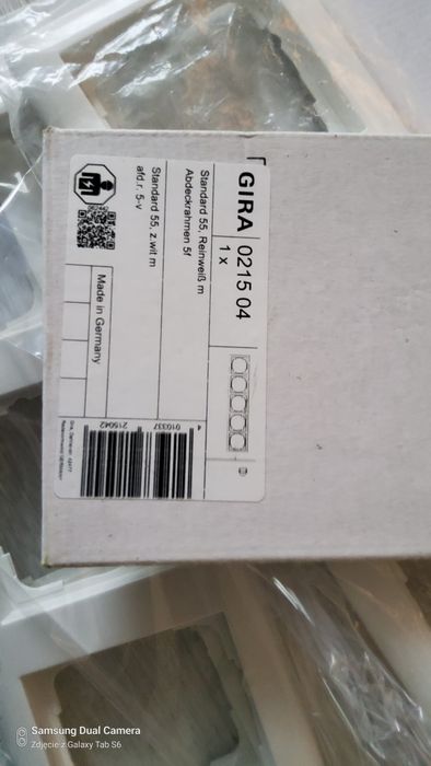 Ramki Gira Standard 55  rozne biale  Reinweis