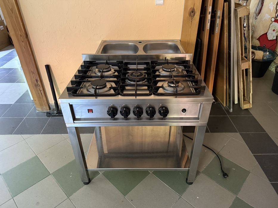 Kuchnia gazowa Hendi 5-palnikowa / gastronomiczna kuchenka